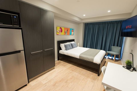 Studio 8 Residences - Adults Only - Accommodation Main Beach 11