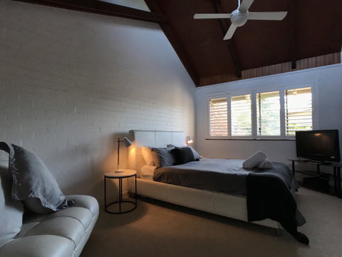 Treetops Everglades Villa - Accommodation Main Beach 26
