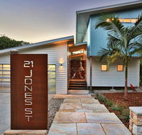 Drifted Away - Accommodation Main Beach