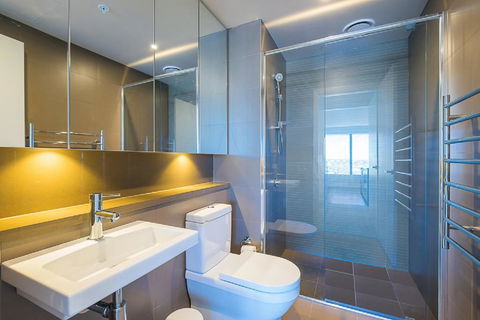 Australian Tower Stay - Accommodation Main Beach 9