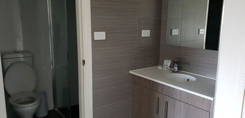 Carlton Suites - Accommodation Main Beach 11