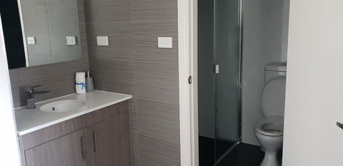 Carlton Suites - Accommodation Main Beach 9