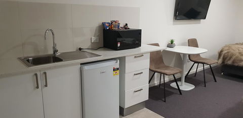 Carlton Suites - Accommodation Main Beach 14