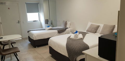 Carlton Suites - Accommodation Main Beach 20