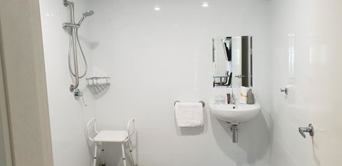 Carlton Suites - Accommodation Main Beach 21