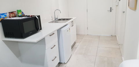 Carlton Suites - Accommodation Main Beach 13