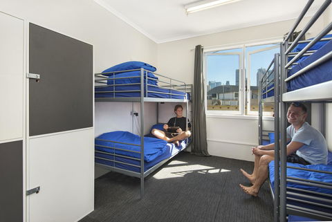 Mad Monkey Downtown - Accommodation Main Beach 1