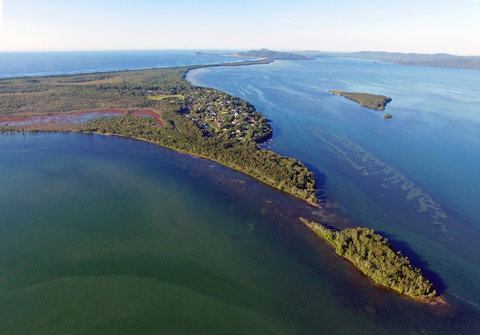 Lakeview Cottage - Accommodation Main Beach 11