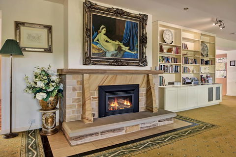 Bundanoon Lodge - Accommodation Main Beach 37