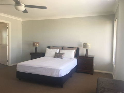 Sydney Amazing Holiday Home Bridal BnB - Accommodation Main Beach 8