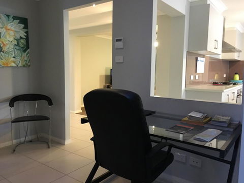 Sydney Amazing Holiday Home Bridal BnB - Accommodation Main Beach 27