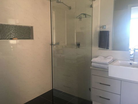 Sydney Amazing Holiday Home Bridal BnB - Accommodation Main Beach 12