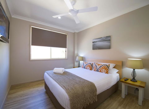 Marty's @ Little Beach - Accommodation Main Beach 20