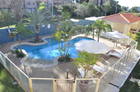 Marty's @ Little Beach - Accommodation Main Beach 0