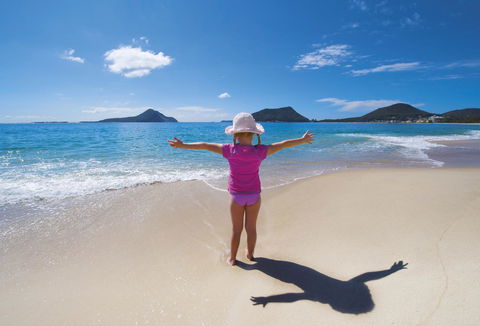 Marty's @ Little Beach - Accommodation Main Beach 2