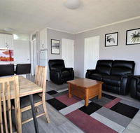 Beachfront 3 25 Willow Street - Accommodation Main Beach