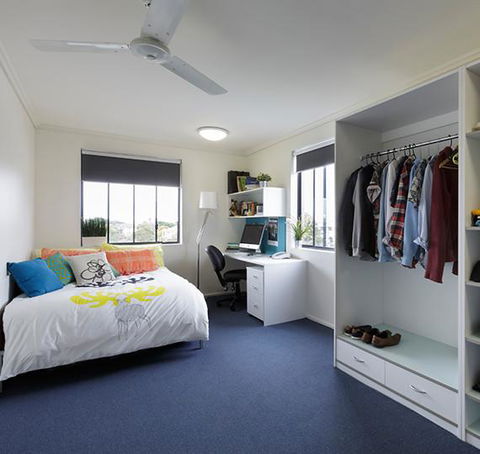 Sydney University Village - Accommodation Main Beach 5