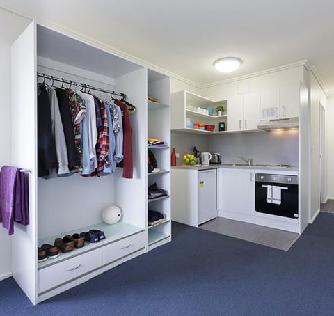 Sydney University Village - Accommodation Main Beach 6