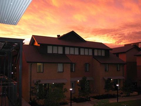 Sydney University Village - Accommodation Main Beach 8