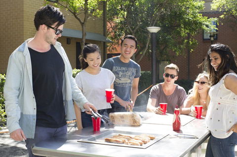 Sydney University Village - Accommodation Main Beach 21