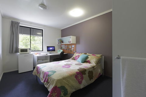 Sydney University Village - Accommodation Main Beach 24