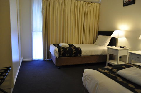 Albury Burvale Motor Inn - Accommodation Main Beach 21