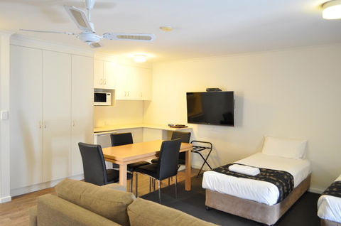 Albury Burvale Motor Inn - Accommodation Main Beach 35