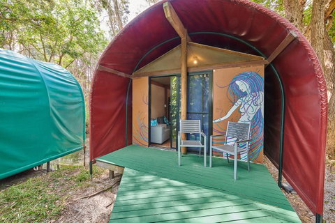 Arts Factory By Nomads - Accommodation Main Beach 24