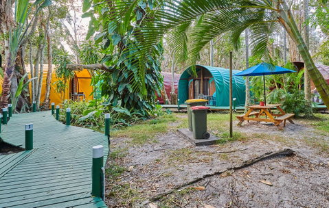 Arts Factory By Nomads - Accommodation Main Beach 25