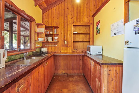 Arts Factory By Nomads - Accommodation Main Beach 43