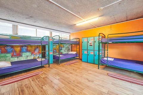 Arts Factory By Nomads - Accommodation Main Beach 17