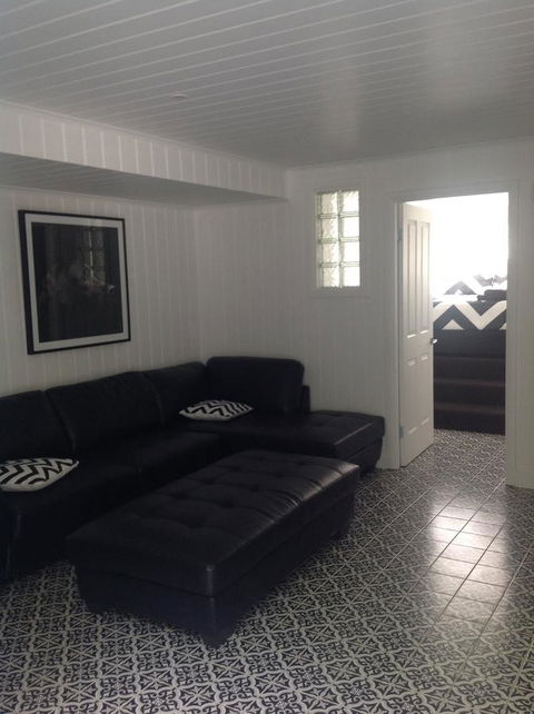 Hideaway Holiday Apartments - Accommodation Main Beach 26