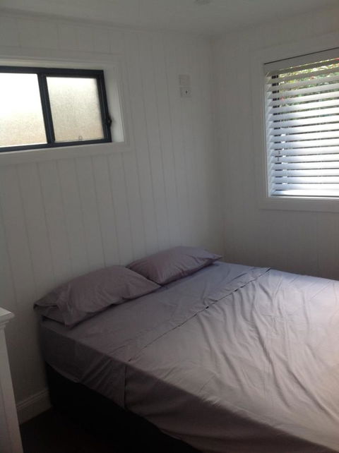 Hideaway Holiday Apartments - Accommodation Main Beach 9