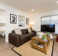 Sleeping in Style - Central  Sophisticated - Accommodation Main Beach