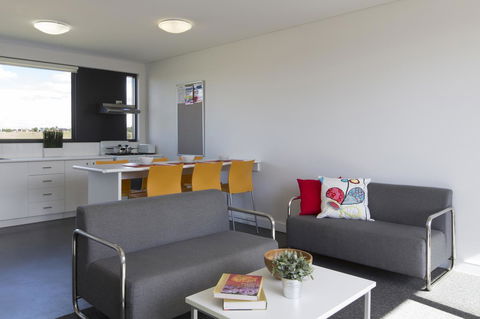 Western Sydney University Village - Penrith - Accommodation Main Beach 12