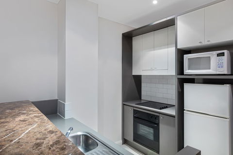 Adina Apartment Hotel Sydney Central - Accommodation Main Beach 22