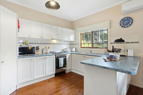 Allegra Cottage Of Leura - Accommodation Main Beach 2