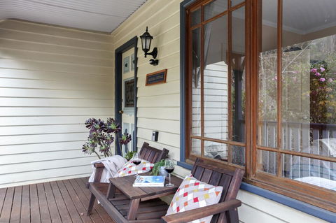 Allegra Cottage Of Leura - Accommodation Main Beach 10