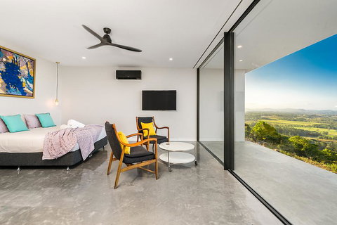 Sundays At Byron - Accommodation Main Beach 22