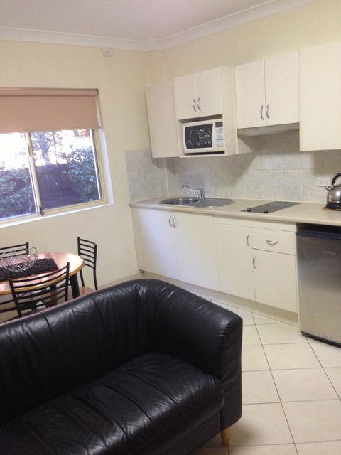 Bel Mondo Apartments - Accommodation Main Beach 11