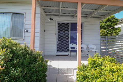 Interlude At Belmont - Accommodation Main Beach 19