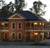 Carlyle Suites  Apartments - Accommodation Main Beach
