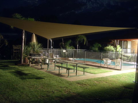 Hume Country Motor Inn - Accommodation Main Beach 23