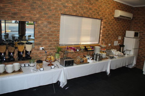 Hume Country Motor Inn - Accommodation Main Beach 7
