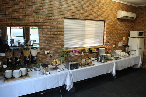 Hume Country Motor Inn - Accommodation Main Beach 20