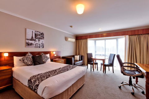 Hume Country Motor Inn - Accommodation Main Beach 14