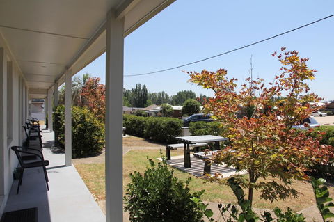 Tumut Apartments - Accommodation Main Beach 13