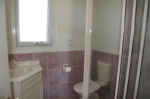 Tumut Apartments - Accommodation Main Beach 11