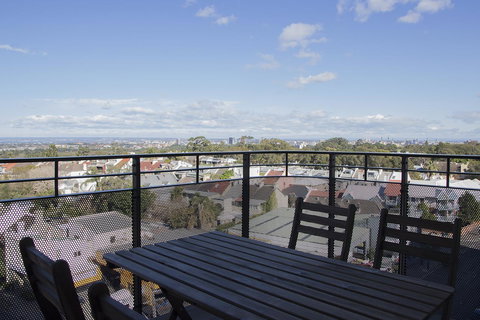 Brand New One Bedroom Apartment In Bondi Junction - Accommodation Main Beach 8