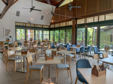 Mercure Darwin Airport Resort - Accommodation Main Beach 9
